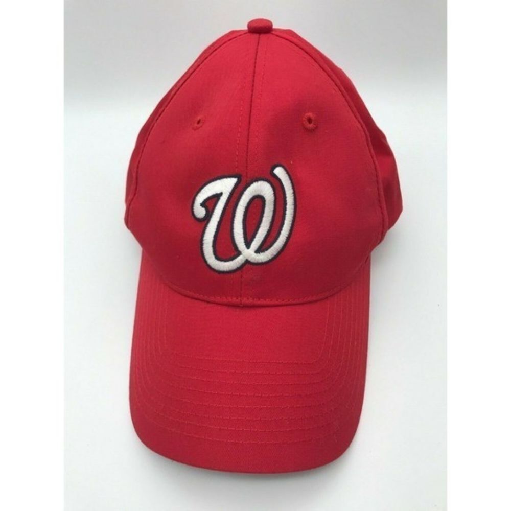 Washington Nationals  Baseball Team Adjustable Snapback Red W Baseball Hat. NWT